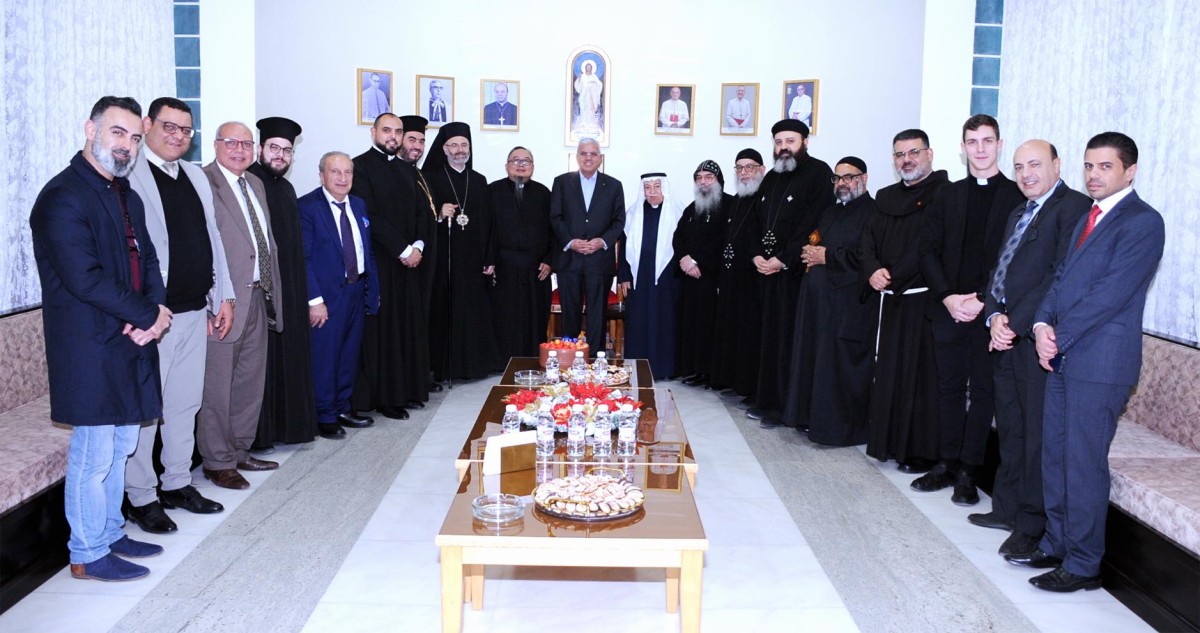 الكنيسة الكاثوليكية تستقبل المهنئين بعيد الميلاد المجيد