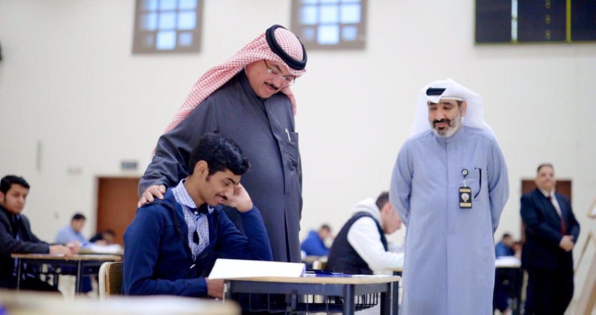 وزير التربية: تمكين المتعلمين من أداء الامتحانات بأجواء مريحة
