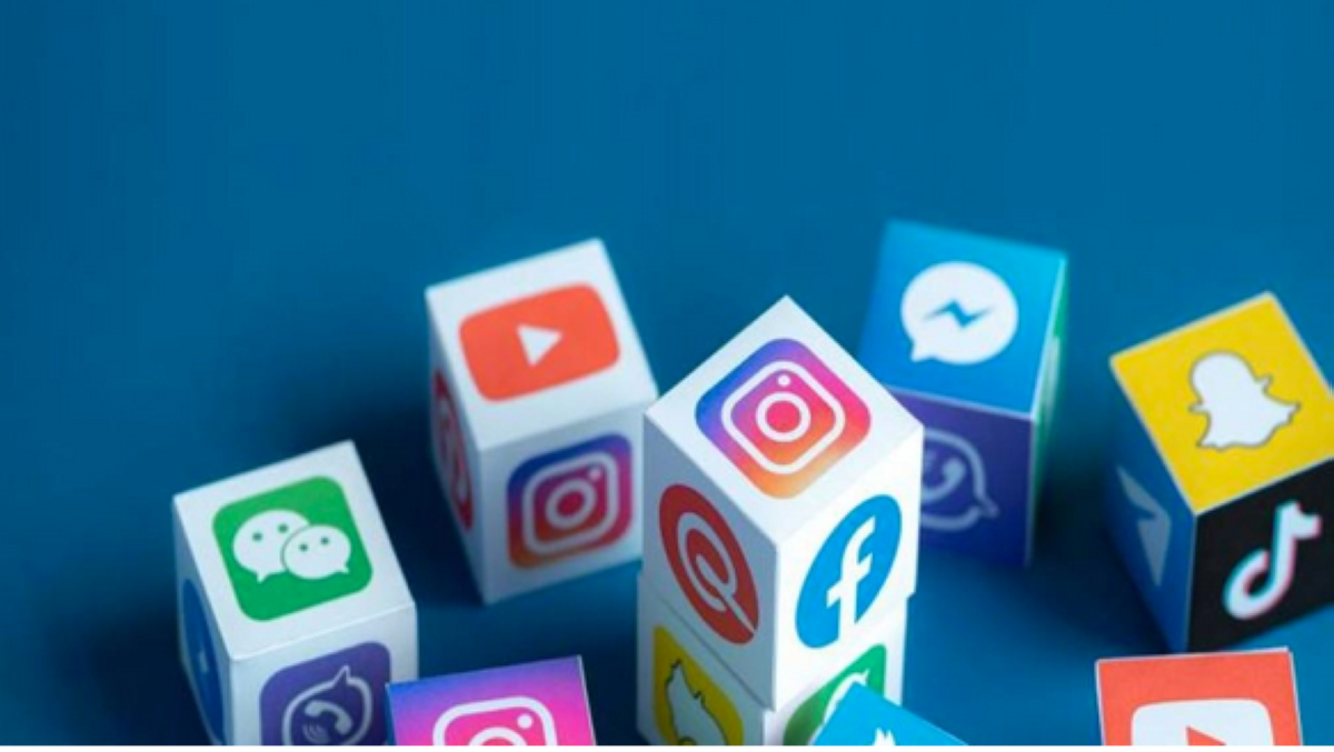 غضب مصري من 'فاشينستا' استغلت مصابة بـ'ألزهايمر' لجمع المال