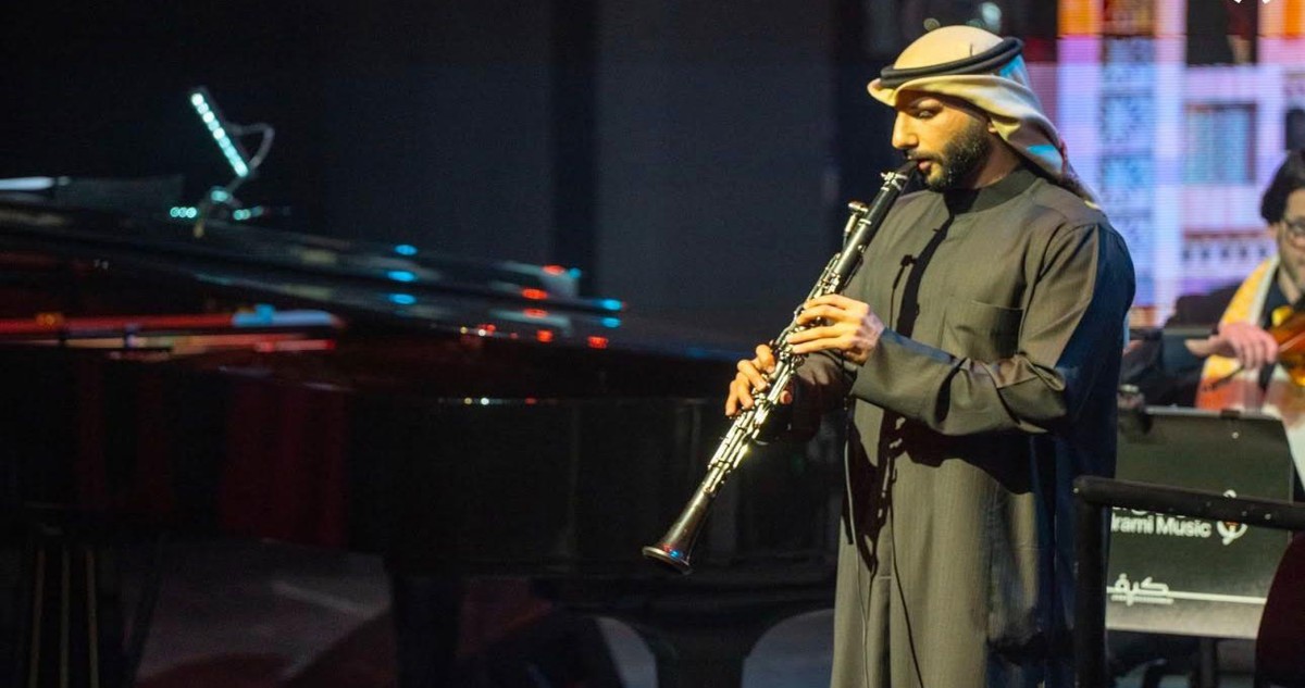 'الفرقة الحضرمية ' تهدي عبدالله الرويشد 'ميدلي' من أغنياته