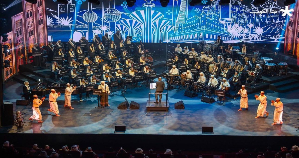 'الفرقة الحضرمية ' تهدي عبدالله الرويشد 'ميدلي' من أغنياته