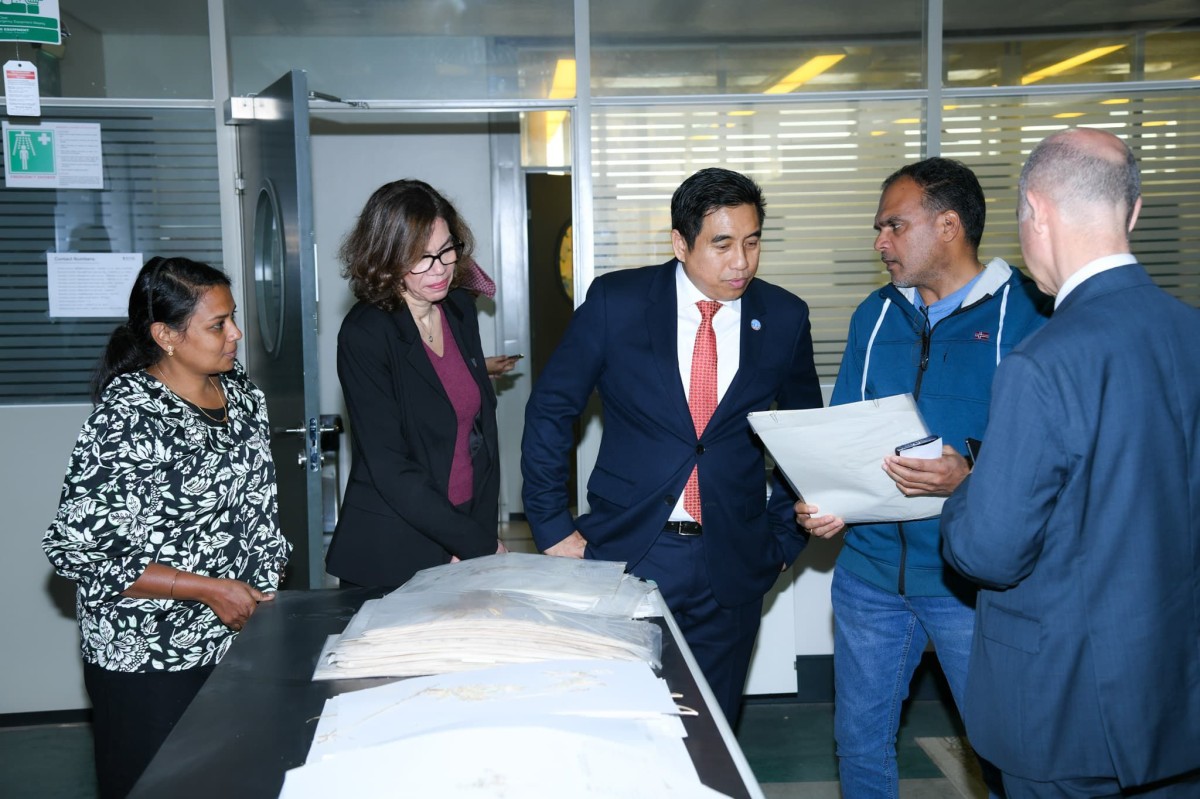 معهد الأبحاث يبحث مع 'الفاو' تطوير المشاريع المشتركة وتحسين الانتاج الزراعي والحيواني