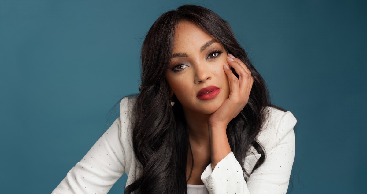 لميس سلطان 'نرجسية' في أحدث أغنياتها الخليجية