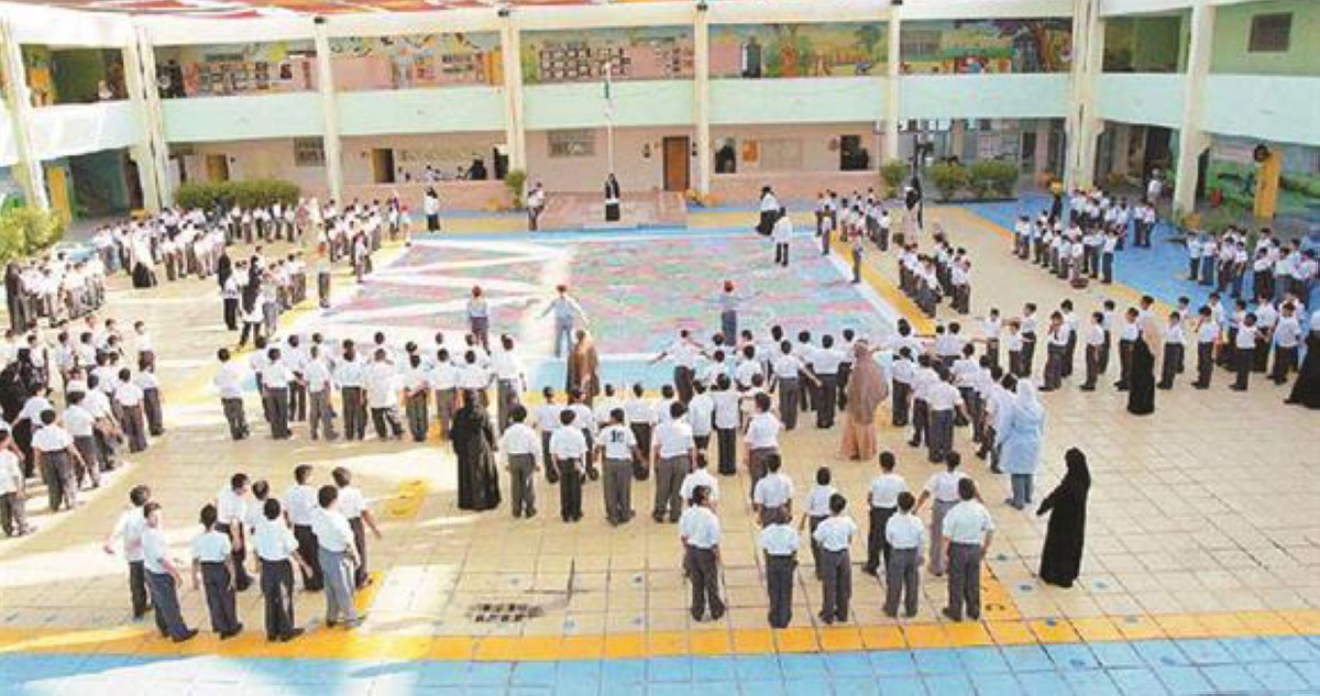 نصف مليون طالب يستأنفون الدراسة اليوم