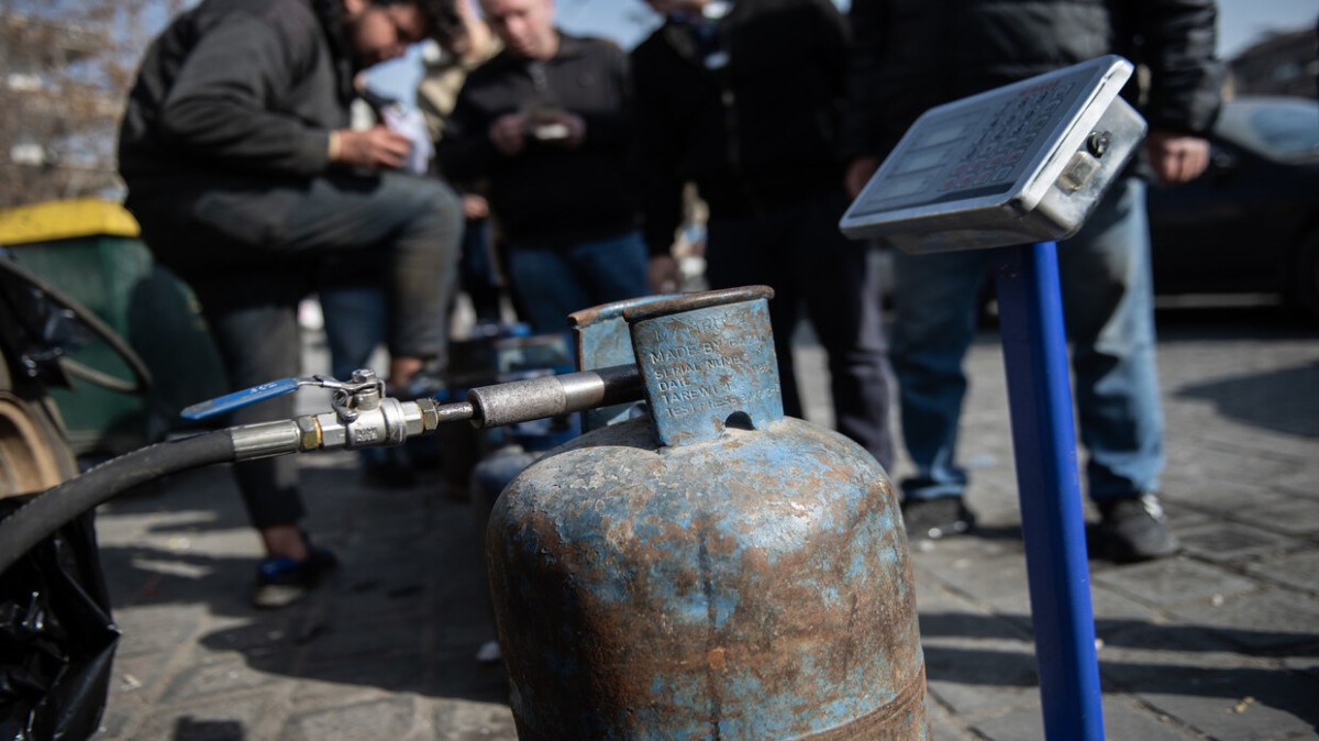 تخفيض أسعار المحروقات في سورية بدءا من اليوم