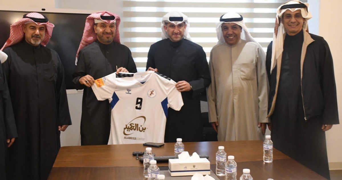 مدير هيئة الرياضة يشيد باتحاد اليد