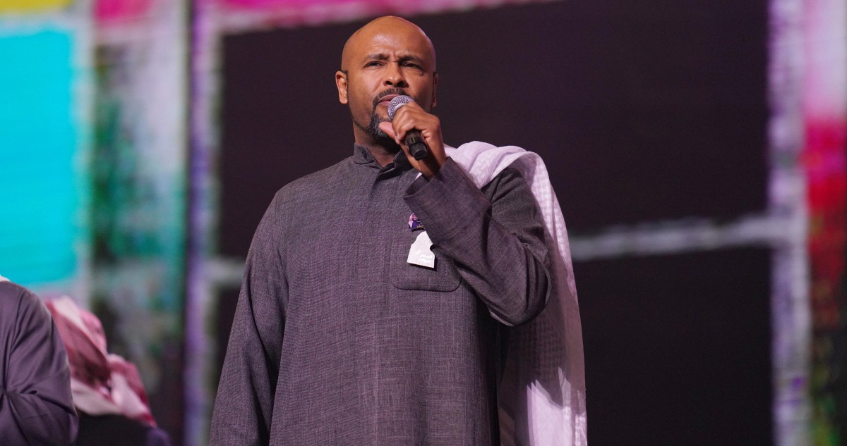 ليلة تكريم الرويشد... فاض فيها المسرح حباً ووفاءً وتألقاً