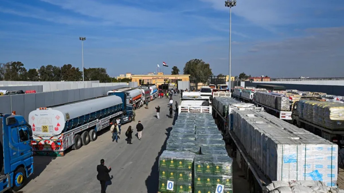 نتنياهو يوقف دخول المساعدات الإنسانية إلى غزة ويغلق جميع المعابر بالتنسيق مع الإدارة الأميركية