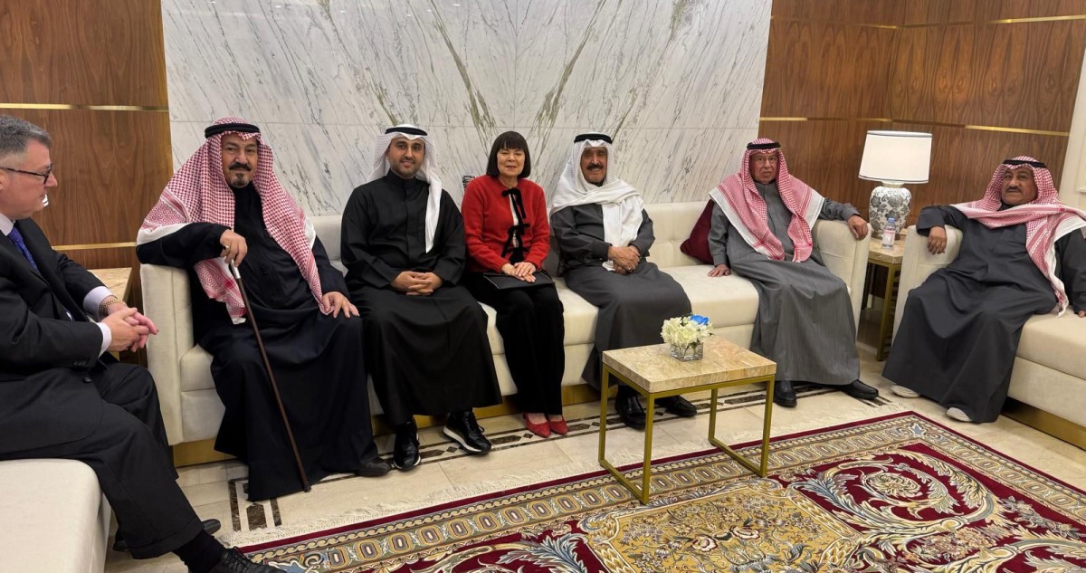 ديوان محمد الغانم  يستقبل المهنئين بالشهر الفضيل