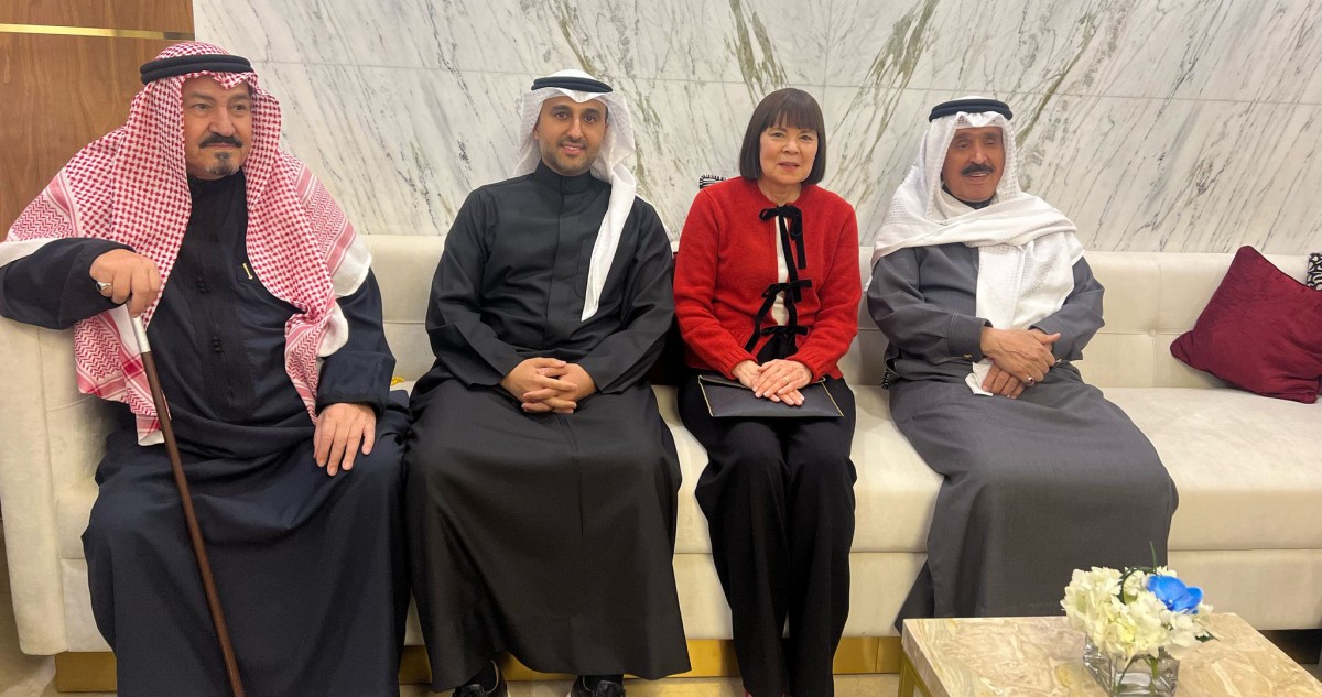 ديوان محمد الغانم  يستقبل المهنئين بالشهر الفضيل