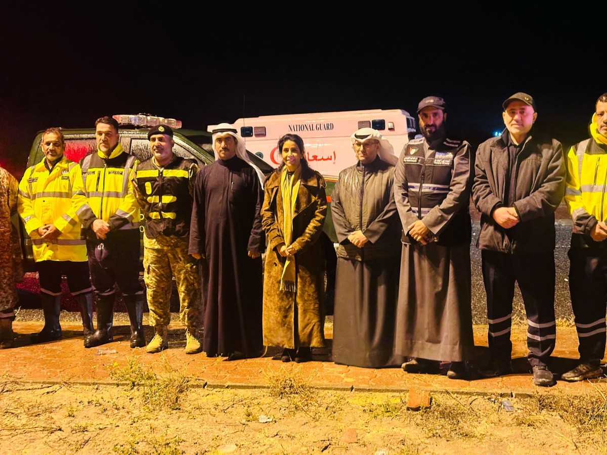 &rlm;وزيرة الأشغال: فرقنا تعالج تجمعات المياه لمنع أي تأثيرات سلبية على حركة المرور والممتلكات