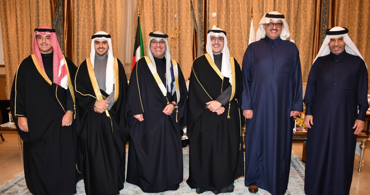 ديوانية سفارة البحرين استقبلت المهنئين بالشهر