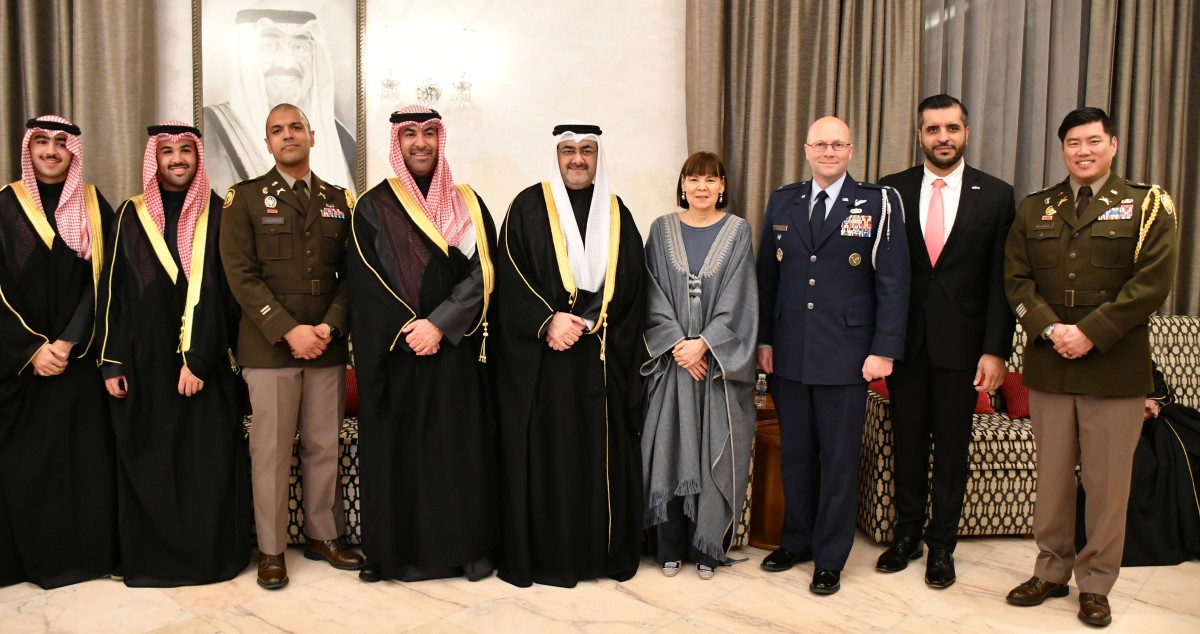 الأخوان عبدالله ومبارك سالم العلي استقبلا المباركين برمضان