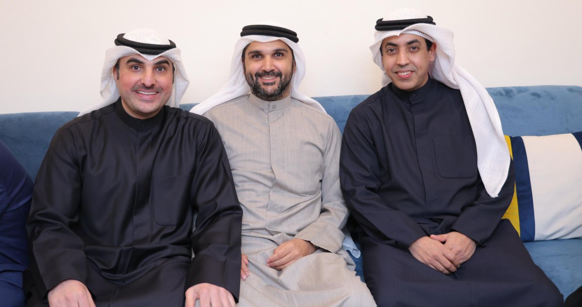 عائلة الياسين تستقبل المهنئين... مبارك عليكم الشهر