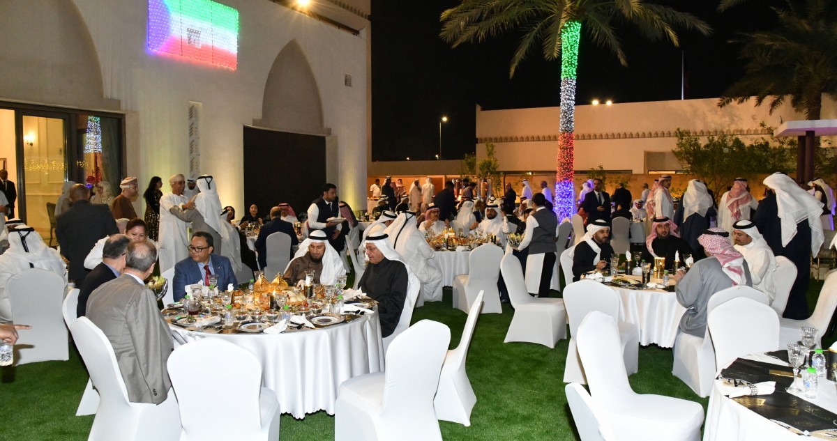 ثامر الجابر في غبقة السفارة بالبحرين : رمضان فرصة لترسيخ القيم الإنسانية