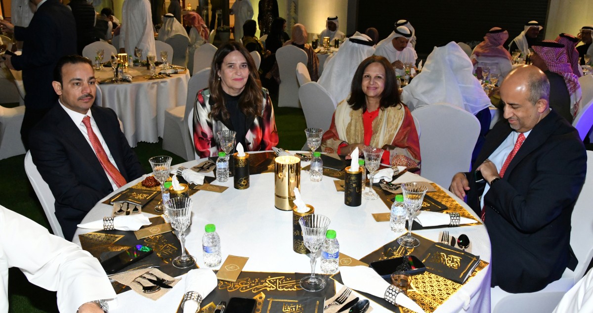 ثامر الجابر في غبقة السفارة بالبحرين : رمضان فرصة لترسيخ القيم الإنسانية