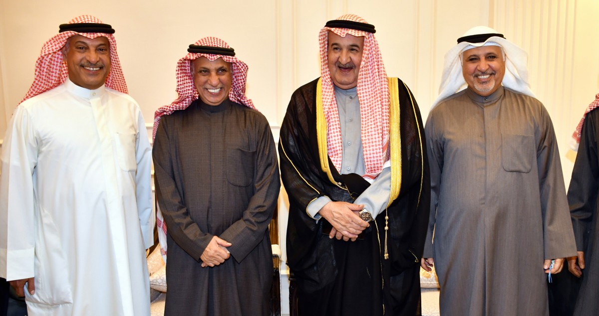 ديوان مهنا العدواني يستقبل المهنئين بالشهر الفضيل