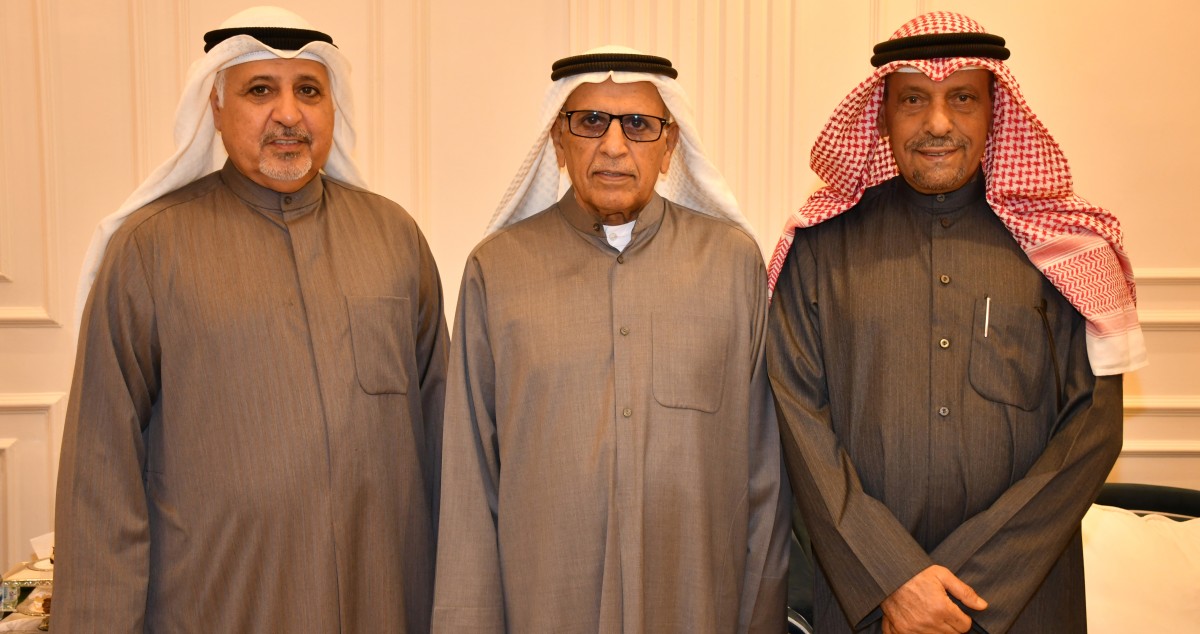 ديوان مهنا العدواني يستقبل المهنئين بالشهر الفضيل