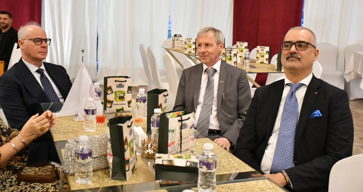 لجنة خريجي 'الأميركية' تقيم غبقة لطلبة الكويت وعائلاتهم