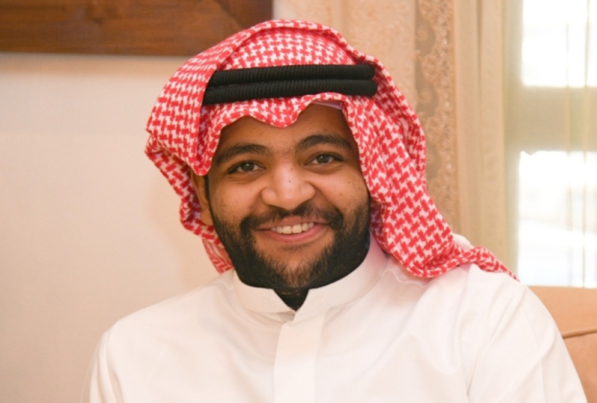 مسرح العيد 'مولعها مشعللها' والبرومو 'طق عصي'