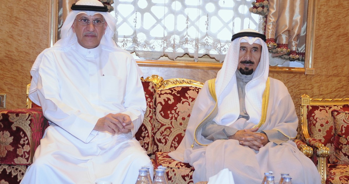 عبدالعزيز الغنام وإخوانه يستقبلون المهنئين بالعيد