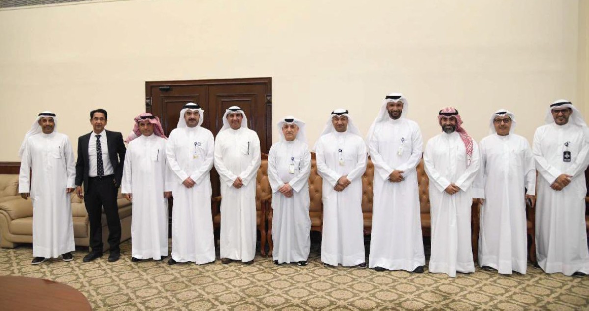 مدير 'التطبيقي' استقبل المهنئين :  تعزيز روح التعاون والعمل المشترك