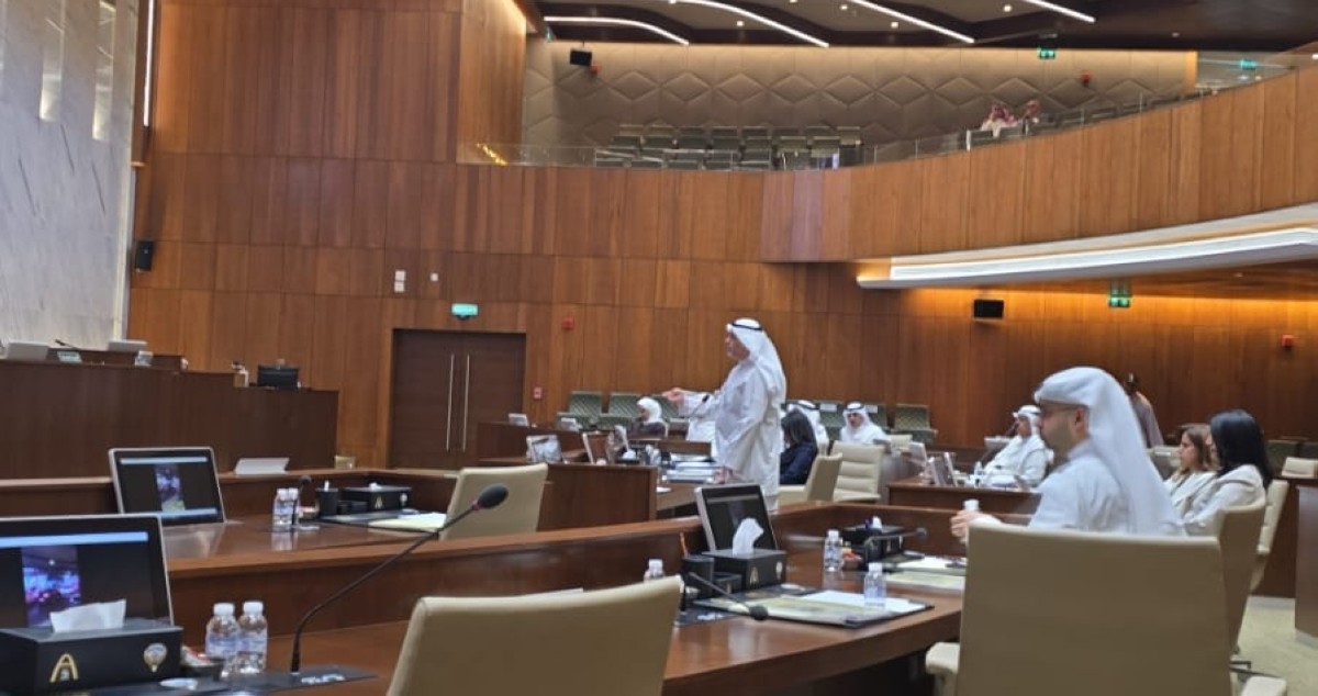 'البلدي' يفتح باب النقاش حول إزالة أسوار الأندية الرياضية ومراجعة تراخيص المشاريع الاستثمارية