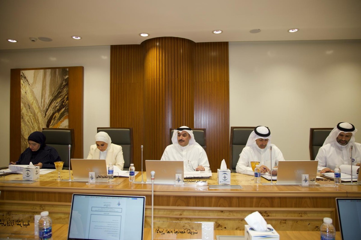 الجلال مترئسا اجتماع مجلس إدارة 'التطبيقي': لن أسمح بأي تجاوزات تمس نزاهة وعدالة العملية الأكاديمية