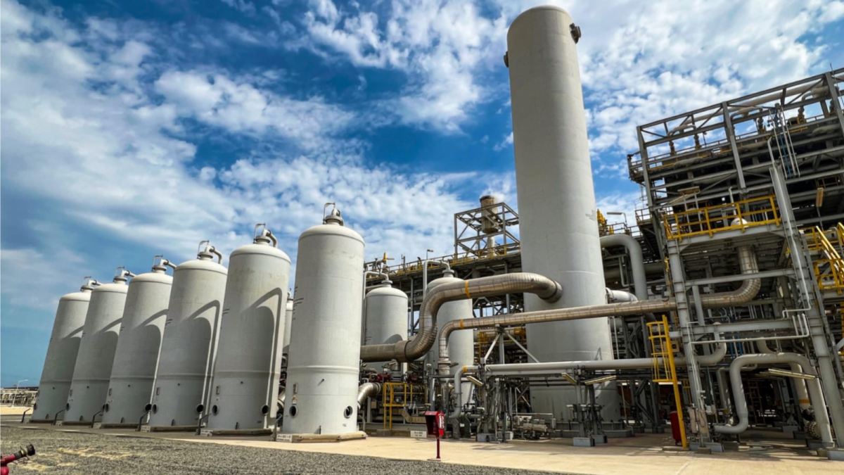 'مصفاة الزور': تأخير المناوبات ساعتين بسبب سوء الأحوال الجوية