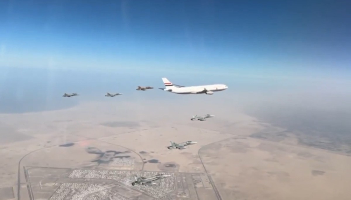 طائرات حربية ترافق الرئيس السيسي فوق الأجواء الكويتية