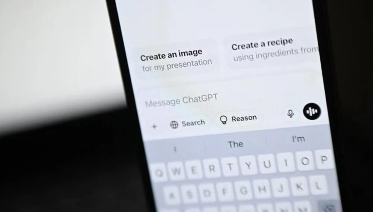 تطبيق مجاني يتيح استخدام 'تشات جي بي تي ' على أجهزة 'آيفون' القديمة غير المدعومة