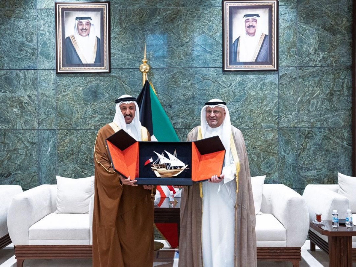 المشعان والعمر يبحثان مع وزير الاتصالات البحريني قضايا النقل البري والجوي والبحري