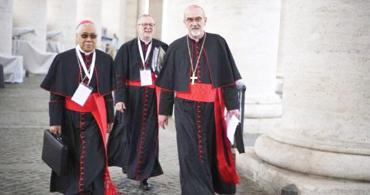 كرادلة العالم يجتمعون في أجواء من الصمت والصلاة لانتخاب البابا الجديد