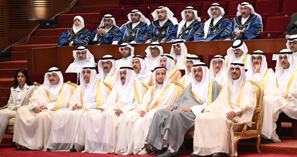 الأمير يشمل برعايته وحضوره تكريم متفوقي 'التطبيقي'