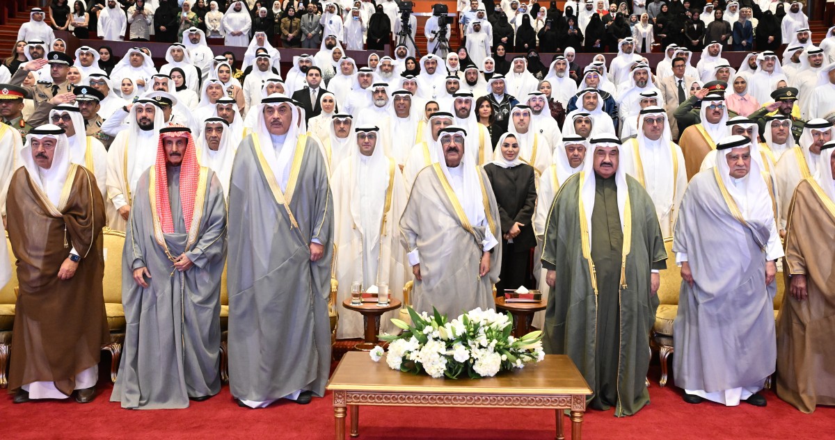 الأمير يشمل برعايته وحضوره تكريم متفوقي 'التطبيقي'