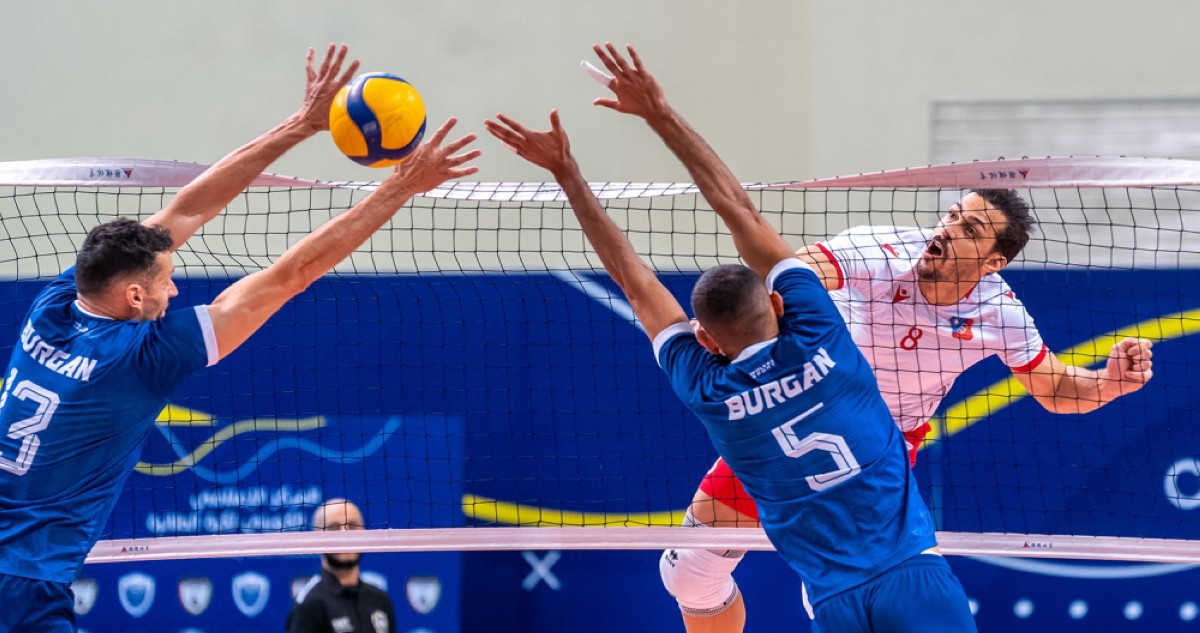 فوز أول لـ'طائرة الأبيض' بالنهائي