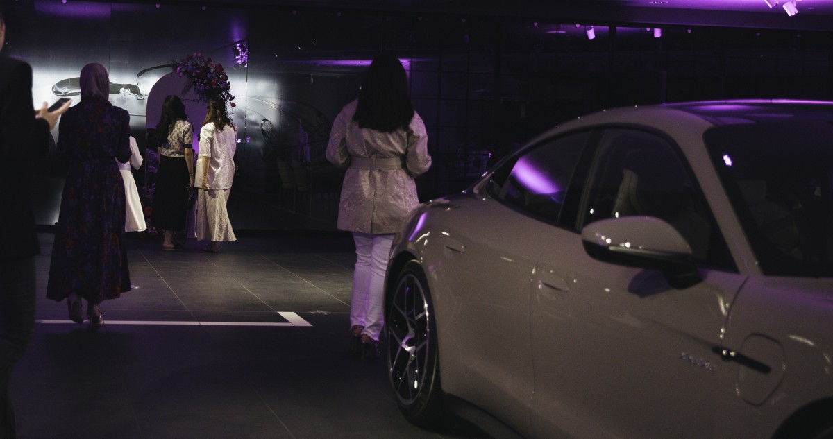 'أحلامها تقودها'... مركز بورشه الكويت يحتفي بالمرأة الكويتية في فعالية خاصة