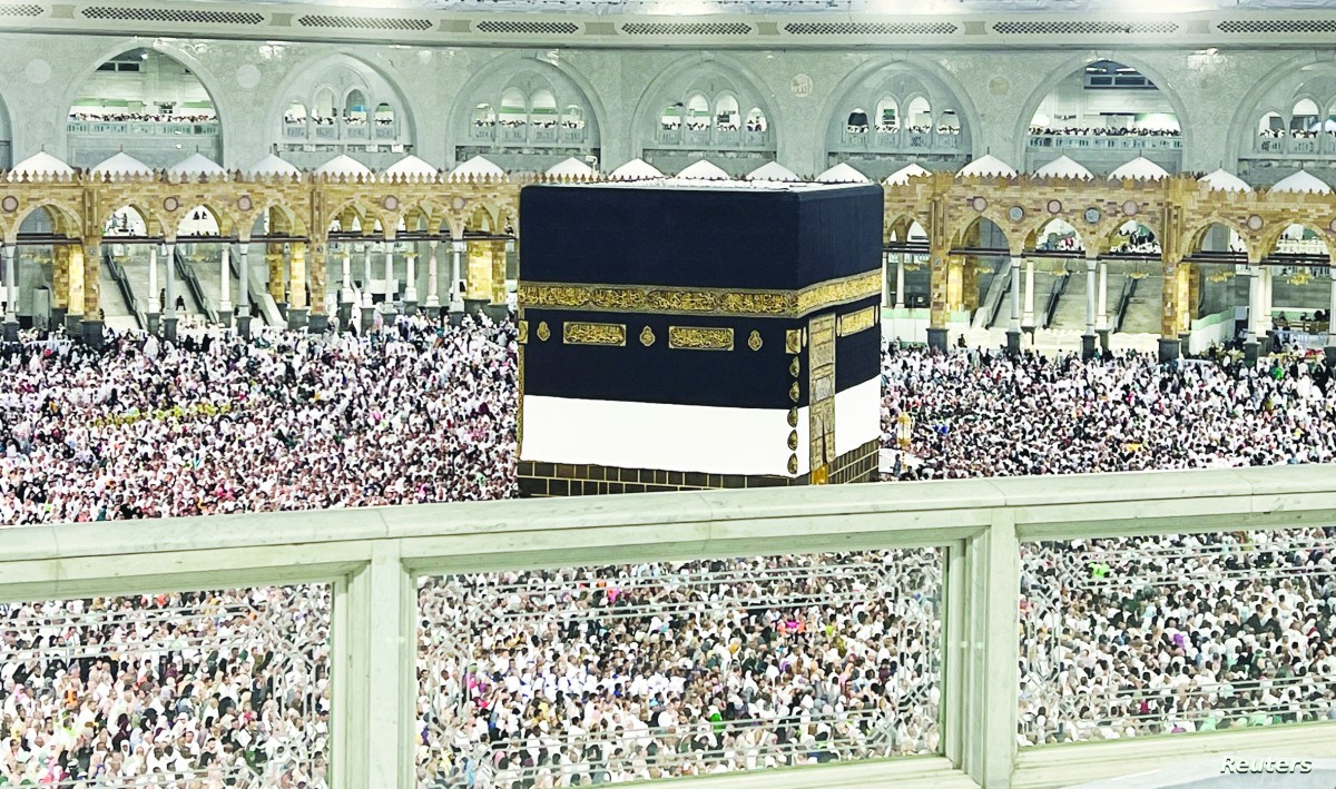 السماح بإصدار  تصاريح الحج  للمسحوبة جنسياتهن بالمادة '8'