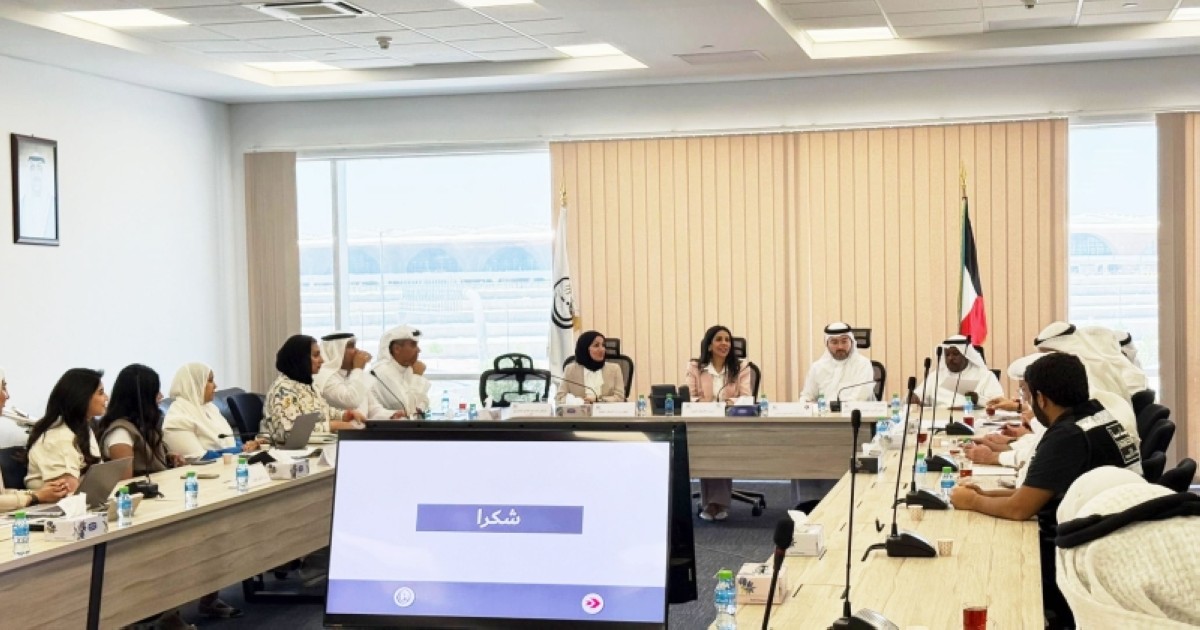 'الأشغال' و'الطيران المدني' تبحثان توحيد الجهود وإزالة معوقات تنفيذ 'المطار الجديد'