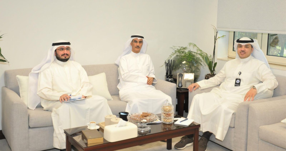 جامعة الكويت تبحث تعزيز التعاون البحثي والعملياتي مع 'نفط الكويت'