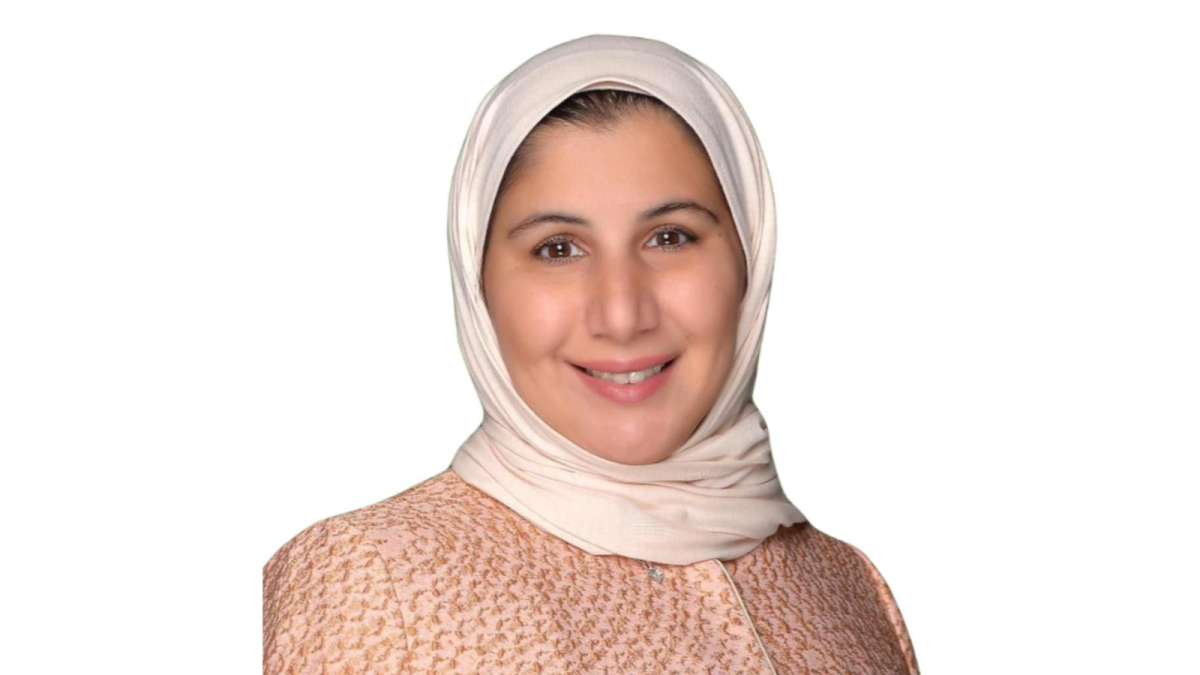 الفارسي تسأل 'البلدية' عن آلية التخلص من نفايات الإطارات في 'السالمي'