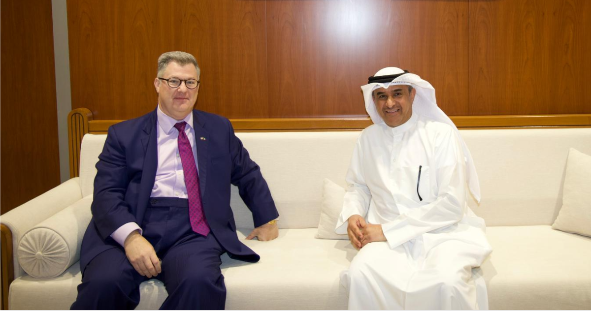 'التطبيقي' تبحث سبل التعاون الأكاديمي والتقني مع السفارة الأميركية