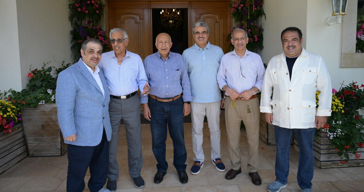 علي عبدالعزيز المالك من 'ديفون'  الفرنسية... هنا الكويت