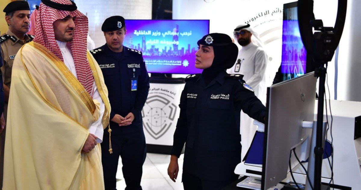 وزير الداخلية السعودي اختتم زيارة ناجحة للبلاد... رسمياً وشعبياً