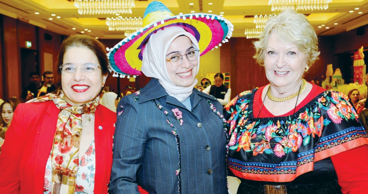 'المرأة الدولية' تطلق موسمها السنوي بـ'صبحية مكسيكية'