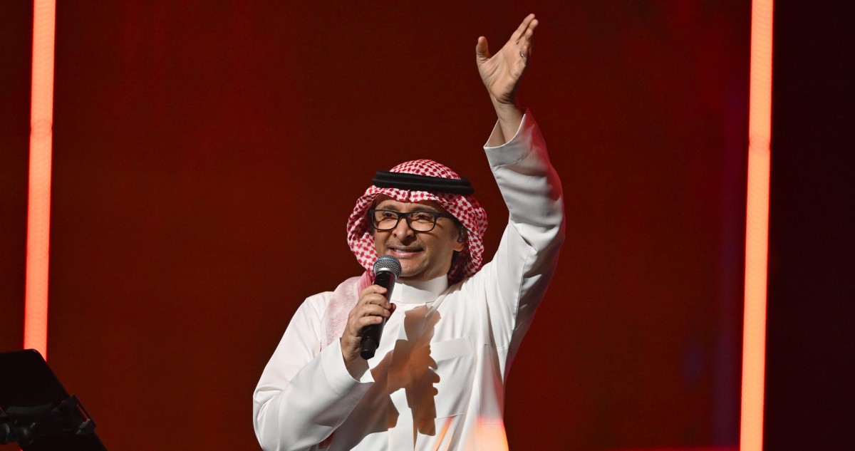 عبد المجيد عبد الله في الكويت.. 'عايش سعيد ' زين على زين!