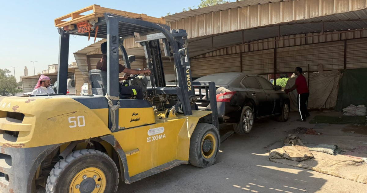 'البلدية' تضبط المخالفات في المنقف: لا تهاون في تطبيق القانون