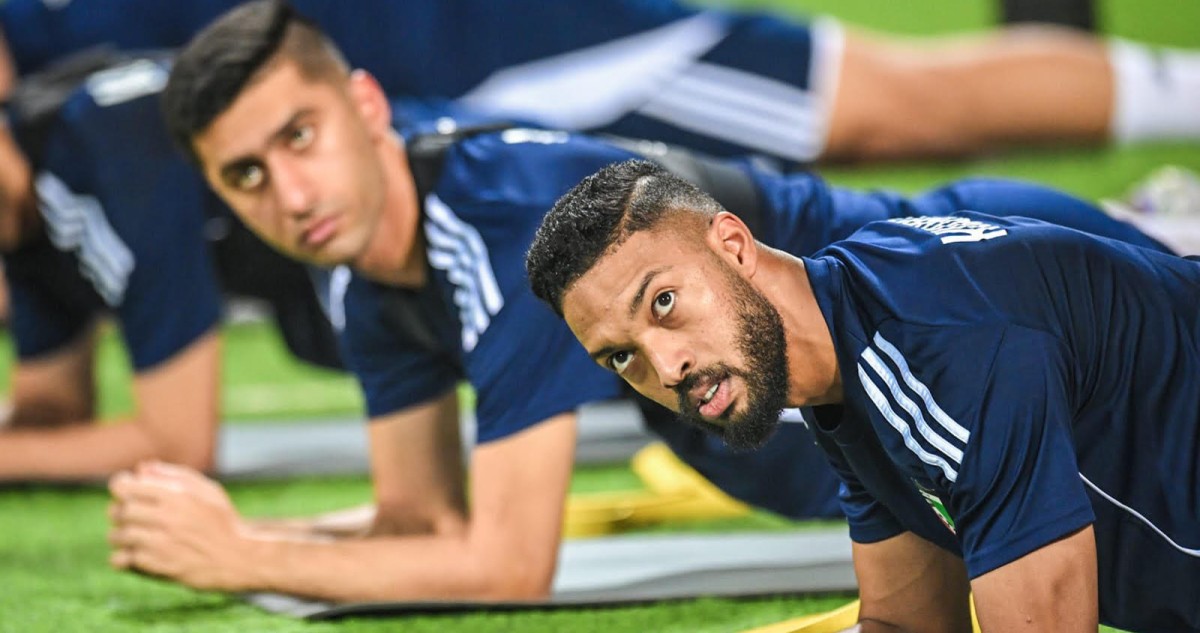 'الأزرق' يلتقي رديف المغرب في دبي