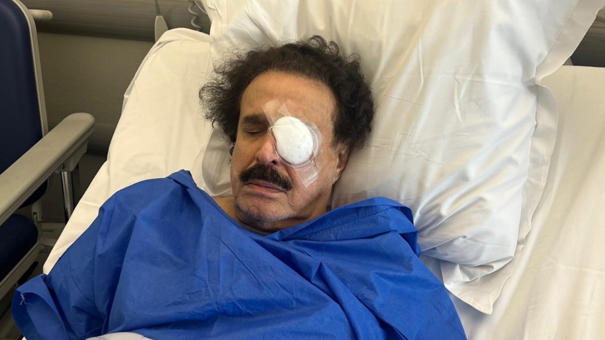 العميد الجارالله بخير... بعد عملية ناجحة في باريس