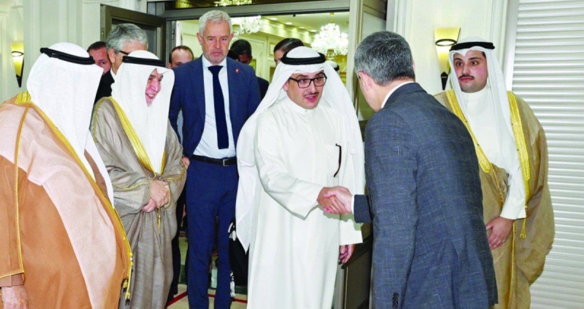 ناصر المحمد يولم للوفد الديبلوماسي السويسري... مَرحَباً بالأصدقاء